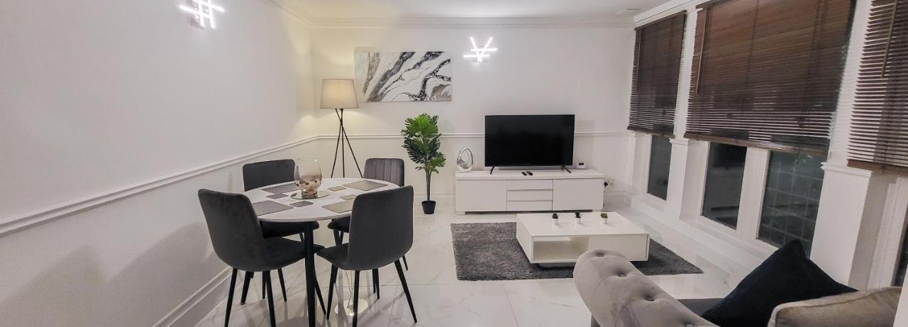 Stunning 2 Bedroom Apartment In Canary Wharf - Morland Apartments Londres Exterior foto