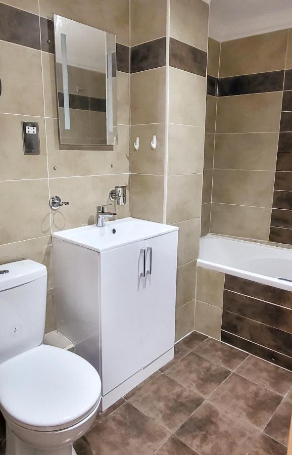 Stunning 2 Bedroom Apartment In Canary Wharf - Morland Apartments Londres Exterior foto