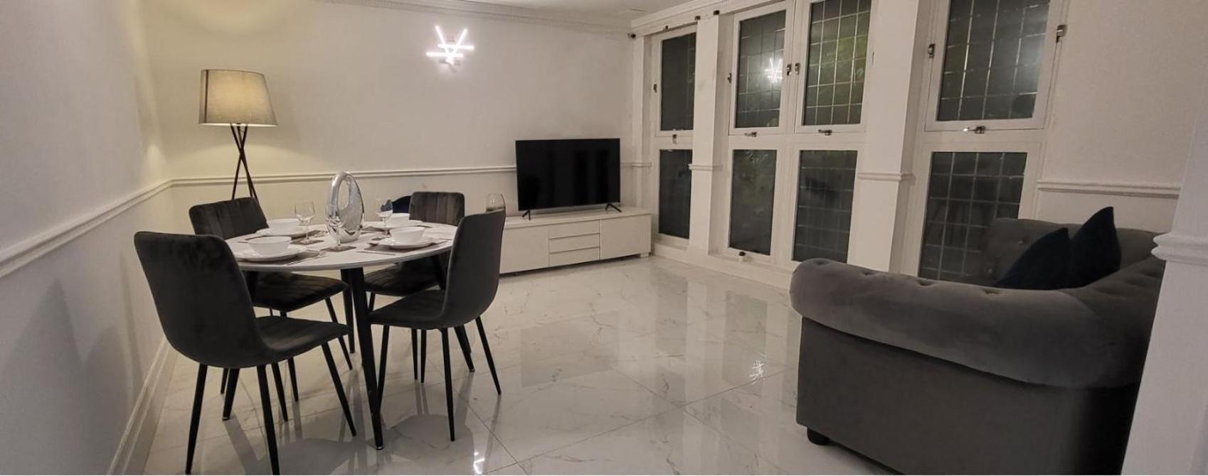 Stunning 2 Bedroom Apartment In Canary Wharf - Morland Apartments Londres Quarto foto