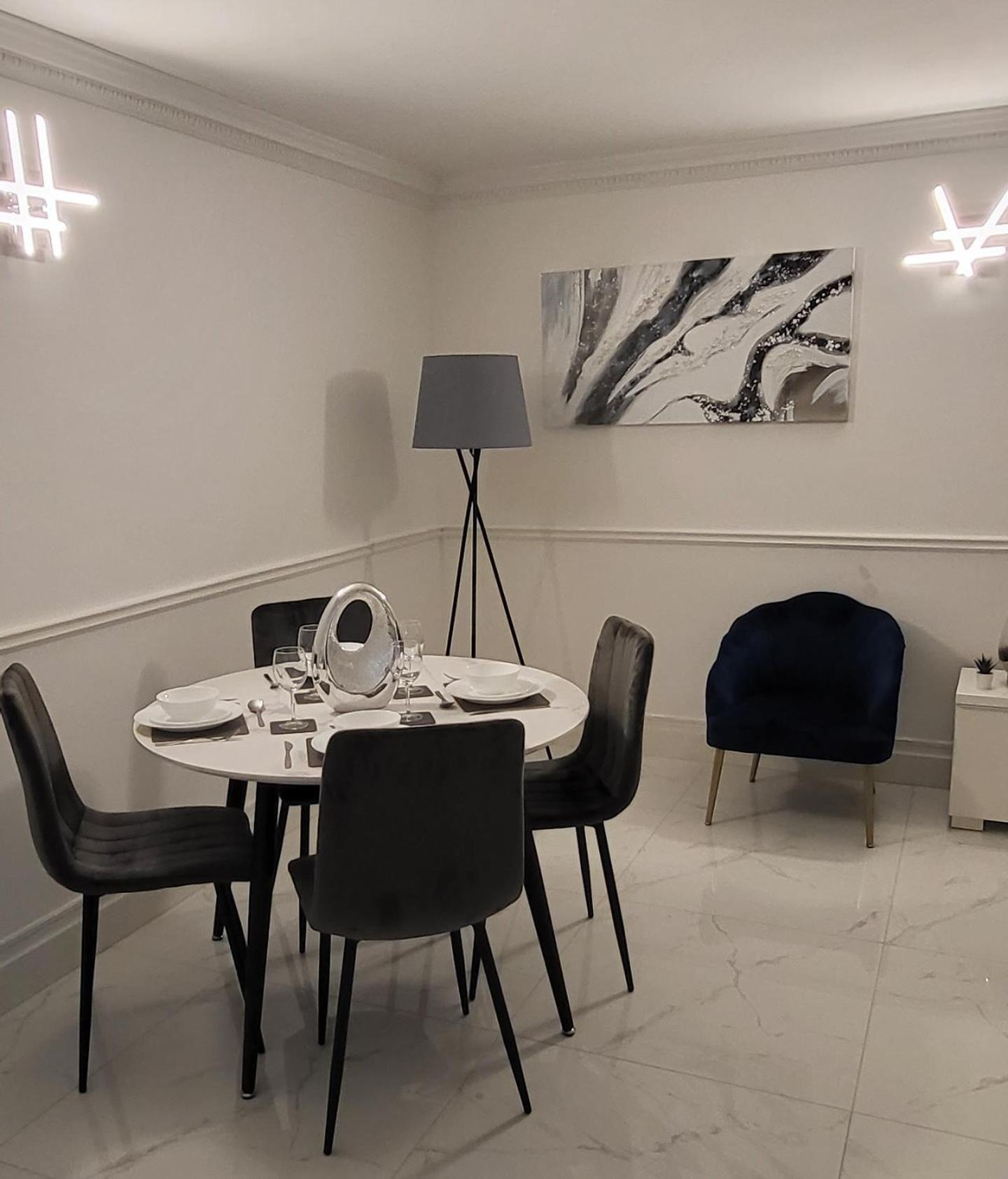 Stunning 2 Bedroom Apartment In Canary Wharf - Morland Apartments Londres Quarto foto